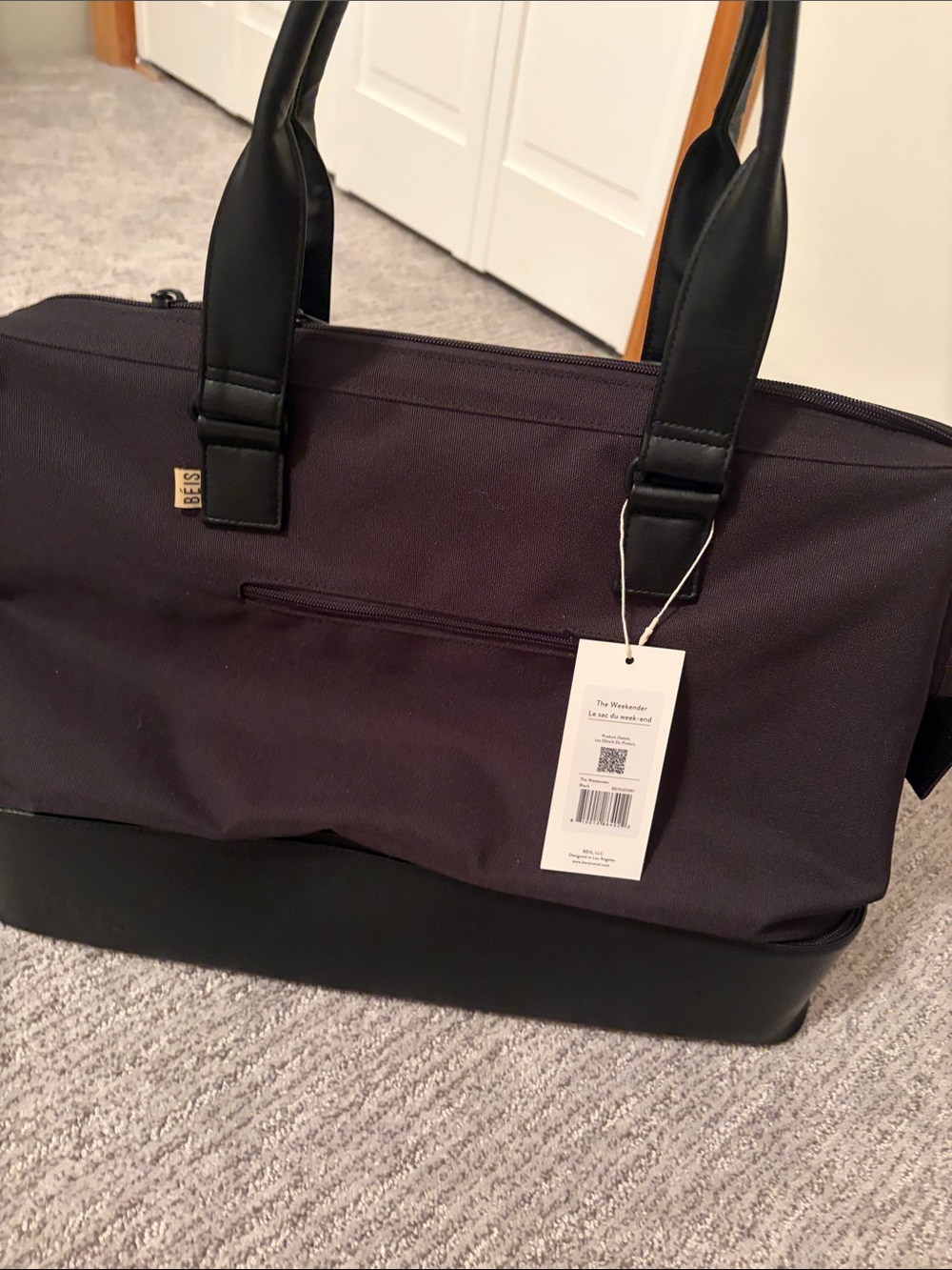 Beis Weekender Bag. Brand new. Black